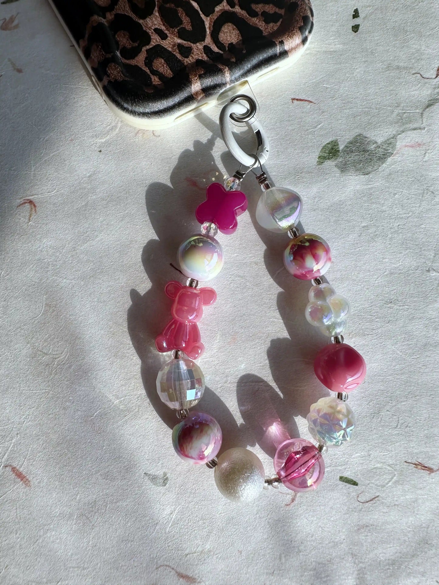 Cute Flower Handmade Colored Beaded Acrylic Phone Strap (Pink Series)