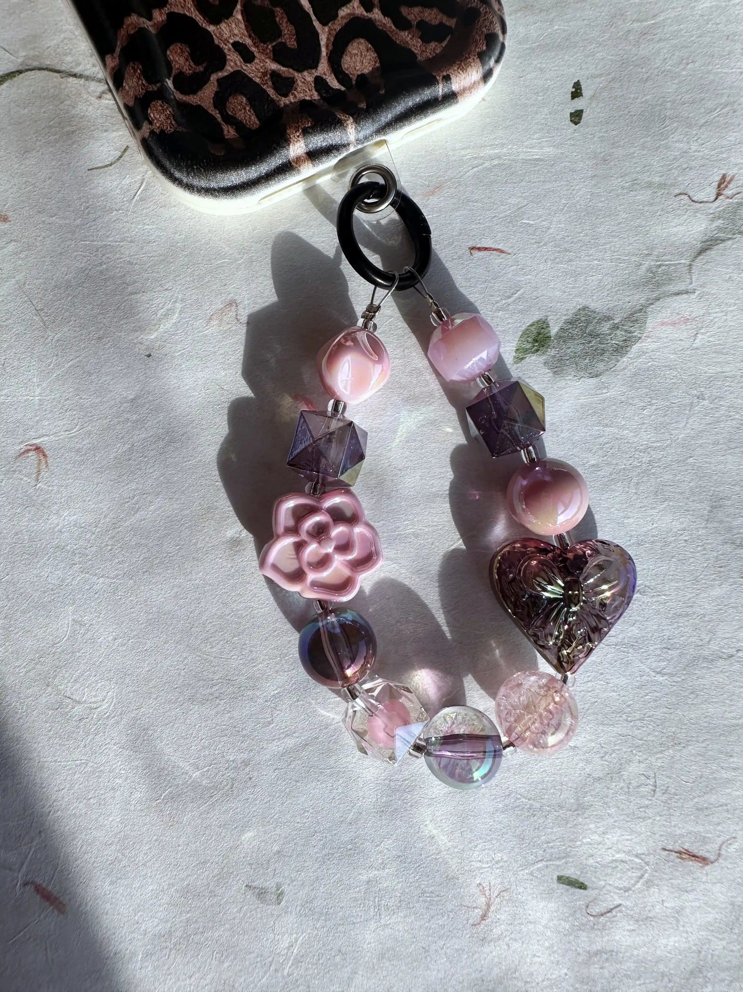 Cute Flower Handmade Colored Beaded Acrylic Phone Strap (Pink Series)